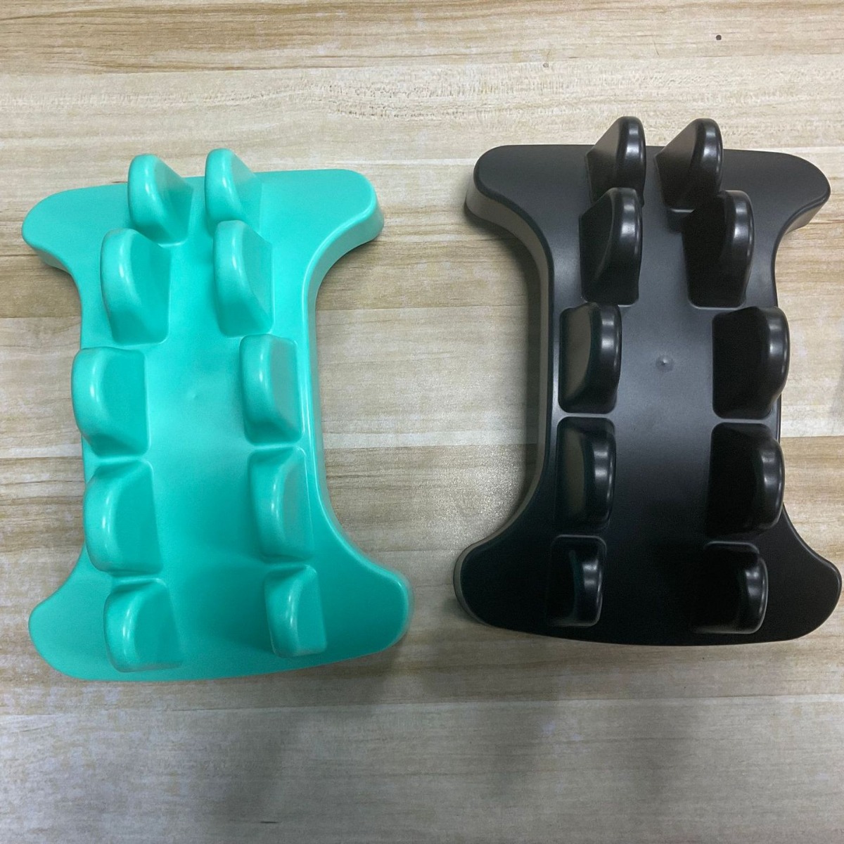 Neck Traction Pillow - Dispositivo di Trazione Cervicale per Collo